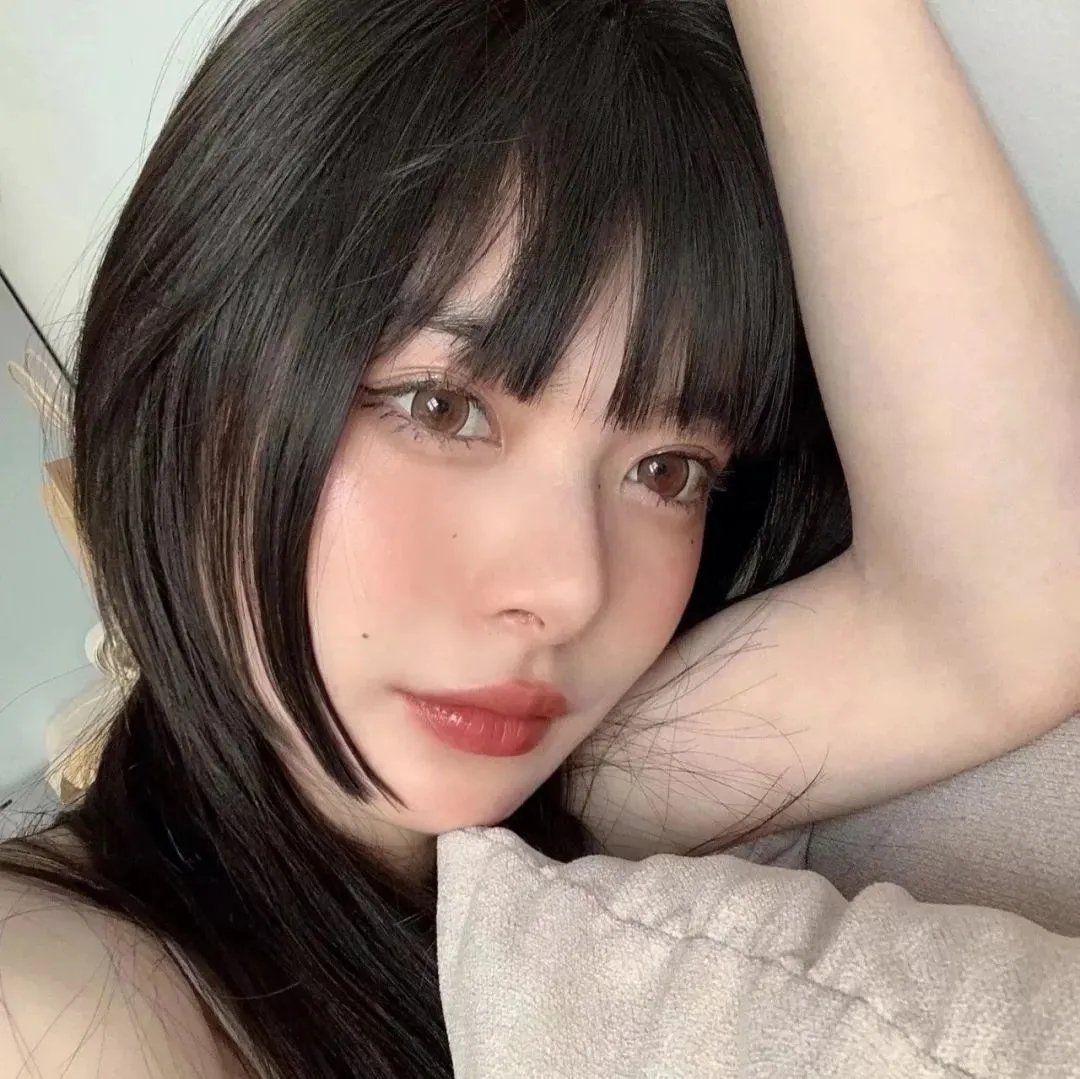 俏佣与我